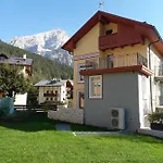 Vale E Schena Cortina D'ampezzo * 圣维托-迪卡多雷